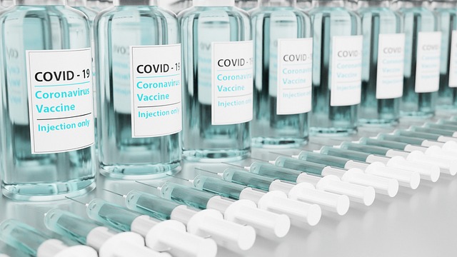 Risque de thrombose dans le cadre du COVID-19 et de la vaccination : évaluation comparative