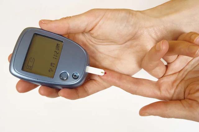 Handgrip Strength and Mortality Risk in Diabetic P